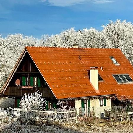 ספיפלד Ferienhaus Neubauer מראה חיצוני תמונה