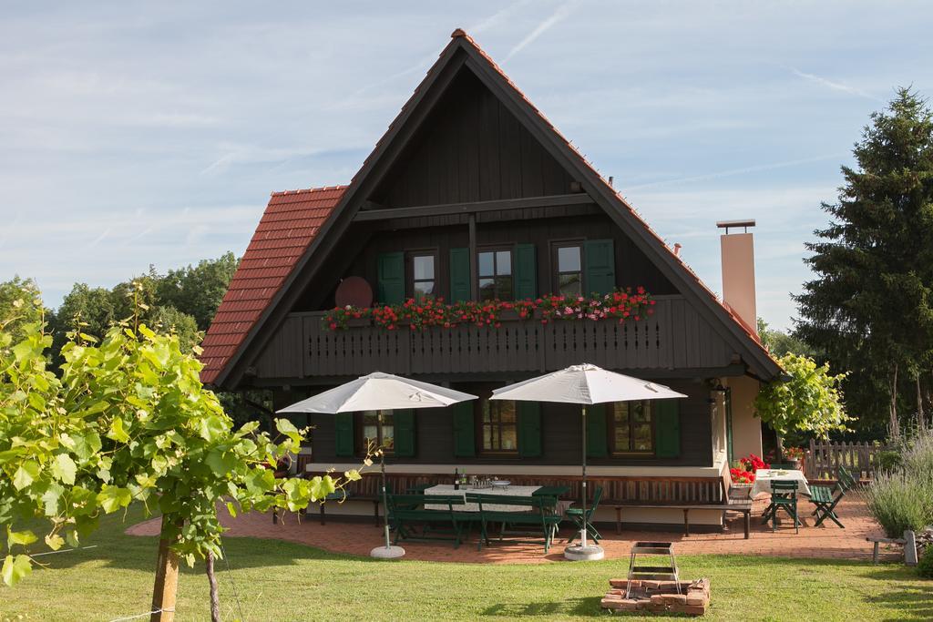 ספיפלד Ferienhaus Neubauer מראה חיצוני תמונה