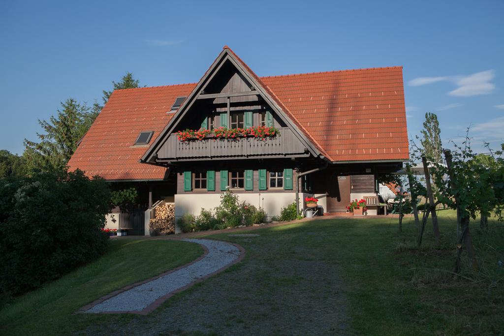 ספיפלד Ferienhaus Neubauer מראה חיצוני תמונה
